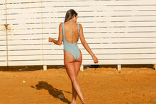 Load image into Gallery viewer, Kendall mint green - One piece

